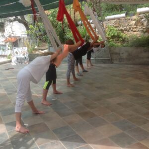ANTIGRAVITY YOGA HOLIDAY STAGE SANREMO